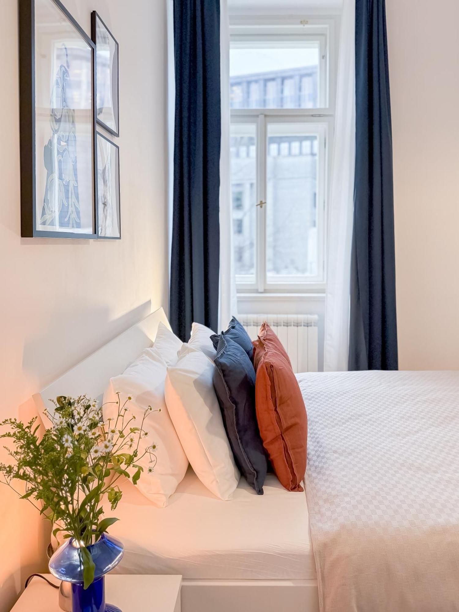 Turnkey I Wenceslas Square Apartments Prága Kültér fotó